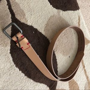 NWOT Levis cow leather belt
